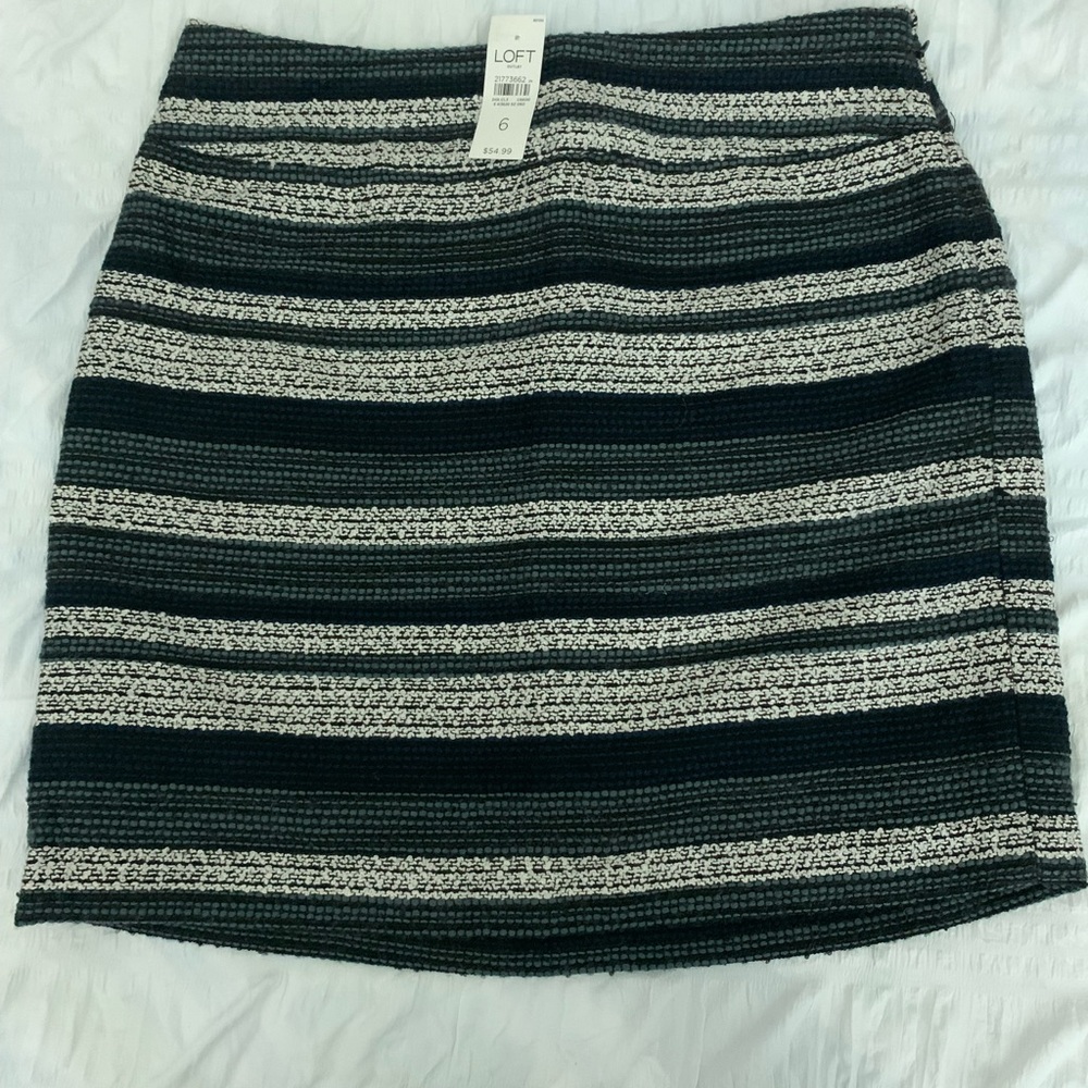 NWT LOFT SKIRT
